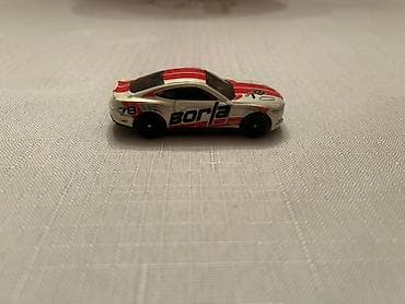 dəmir pullar: Kolleksiya üçün mini model avtomobil – idman üslublu kupe - Material — 3