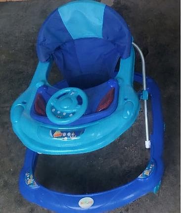 Uşaq gəzdirəni / yürüteç Yeni alınıb heç istifadə olunmayıb - Rəng