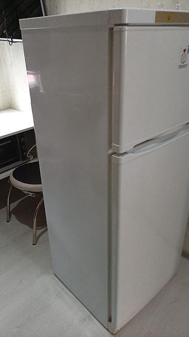 xaladennik matoru: Xarab 2 qapılı Indesit Soyuducu Satılır, rəng - Ağ — 2