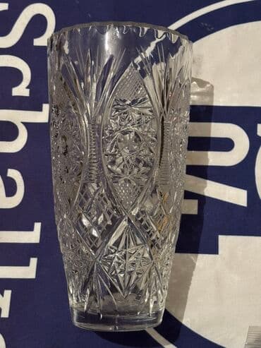 fosfor ulduz: Bir vaza, Xrustal — 3