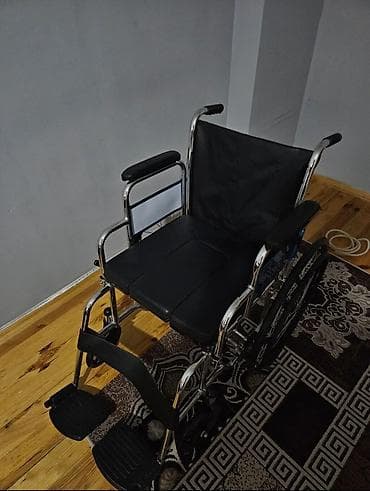 tibbi avadanliqlarin satisi: Sanitar əlil arabası satılır. Təzədir işlənməyib. Altında ayaq yolu — 5