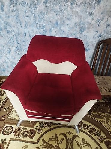 stol ve stul: Vhatsappla elaqe saxlayın Qırmızı-bej yumşaq mebel dəsti - Tərkib: 1 — 3