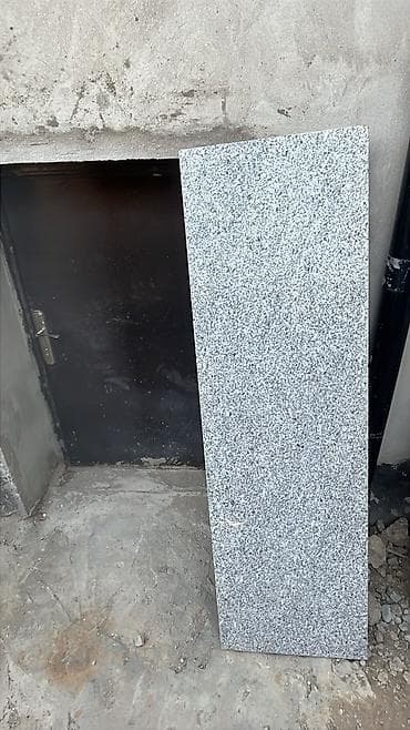 Mərmər pəncərə altlığı : Ölçüsü - 35sm*140sm - 10 ədəd. 40sm*140sm — 2