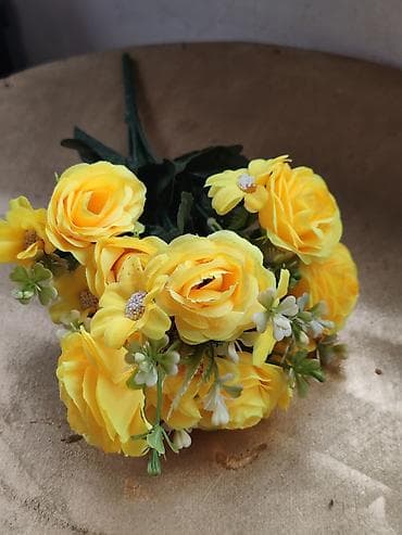 toxunma guller: 650azne alinib 450azn obtavoy satilir. Ayri-ayri xerclenir. Süni — 9