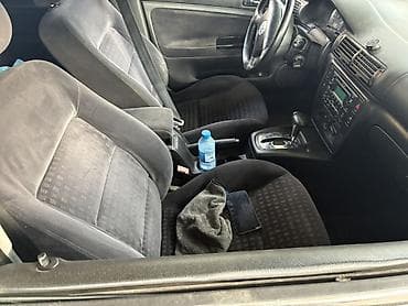 1 64: Volkswagen Passat: 1.8 l | Sedan — 8
