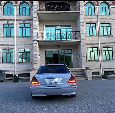 235 70 16: Mercedes-Benz sedan (W202 C-sinfi) - Kuzov: 4 qapılı sedan, gümüşü — 5