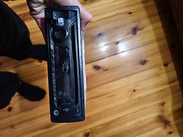 pioner maqintafon: Maqnitol, AUX — 1