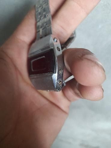 Qol saatı, rəng - Gümüşü