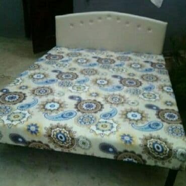 Çarpayı təzə Hazırı var Çatdırılma var Rəng seçimi mümkündür 1