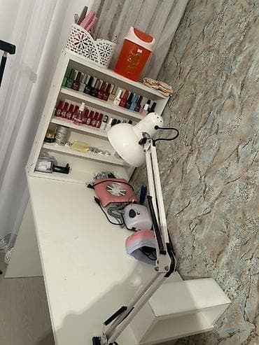 Moyka avadanlığı: Manikür üçün tam avadanlıq seti Tərkib: - Masaüstü manikür stolu və — 1