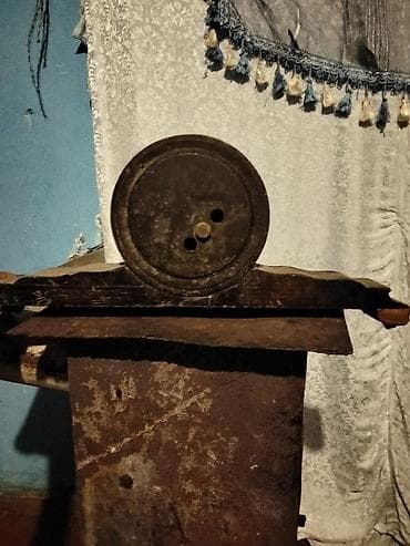Kolleksiya üçün retro dəst - Mexaniki masa saatı: Klassik siferblat — 3