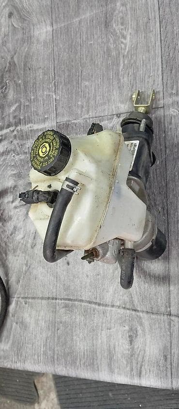 volkswagen b6: Mercedes əyləc silindiri Şəhər: Bakı Elanın növü: Ehtiyat hissələri — 8