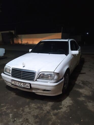 чемодан с инструментами для автомобиля: Mercedes-Benz C 250: 2.5 л | 1997 г. Седан — 8