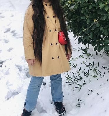 ust geyimleri: Ust geyimidir cox seliqelidir.Az geynilib.eyinde gozel qalisi ve ici — 1