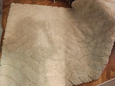 ковры 2 на 3: Yumşaq tüklü xalça
olcu eni :1.90 uzunlugu 3m — 1