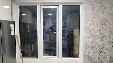 pendir: Ağ rəngli PVC pəncərə sistemi - 3 bölməli konstruksiya: yan tərəflər — 1