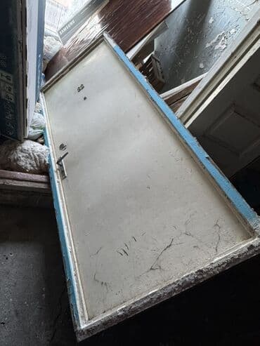 qapı uzlukleri: Mənzil üçün İşlənmiş Giriş qapısı 100x210 sm Glazok ilə, Ünvandan götürmə — 1