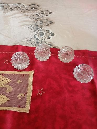 Şərbət/çay-servis dəsti Tərkib: - 1 ədəd iri şüşə qab – qapaqlı — 3