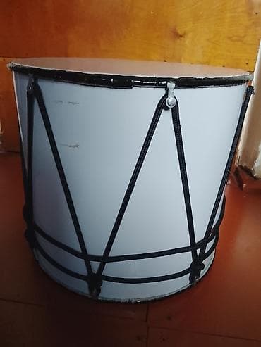 Fleytalar: Nəfəsli–zərbli ansambllar, yürüşlər və tədbirlər üçün böyük baraban — 1