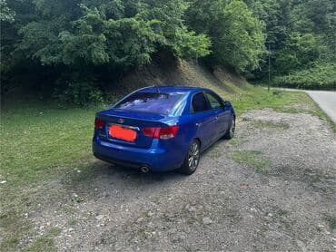 Yağlar və avtokimyəvi maddələr: Kia Cerato: 2 l | 2009 il Sedan — 6