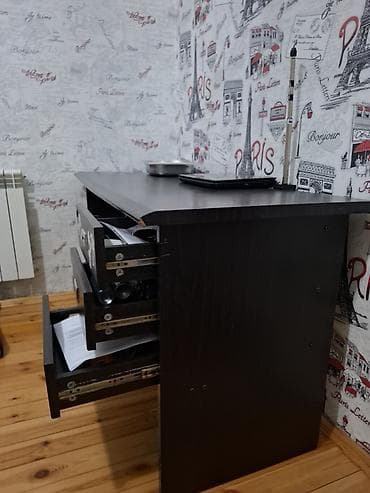 komputer setup: Düz masa, Polkasız, Siyirməli, Sadə laminat, Zəmanətsiz, Kredit yoxdur — 2