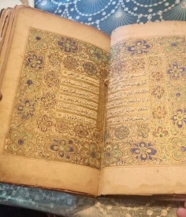 əntiq əşyalar: Qədimi quran kitabı qızıl suyunan yazılıb — 1