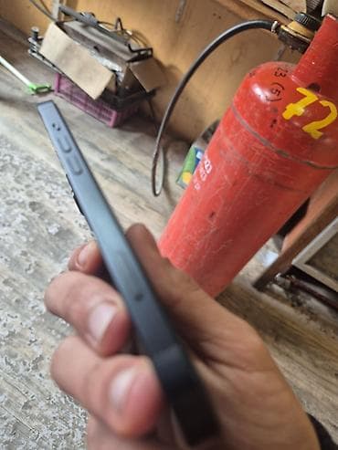 iphone 7 jet black: IPhone 13, 128 GB, Qara, Face ID — 6