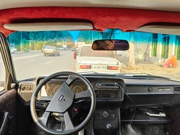 evakuator turbo.az: VAZ 2107, ağ rəng, AZ dövlət nömrə nişanı 99-LH-487. Xüsusiyyətlər: - — 9