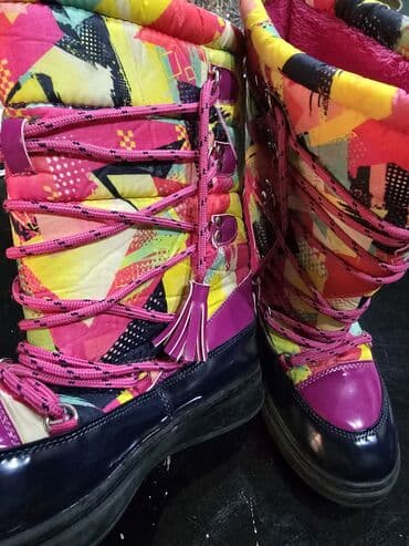 детские зимние резиновые сапоги: LC Waikiki qış çəkmələri – ölçü 38 - Rəng: çoxrəngli/neon naxışlı üst — 2