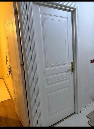 qapi ustu: 3 ədəd bu qapıdan var teze kimidir, hazırda sökülü haldadır, ev temiri — 1