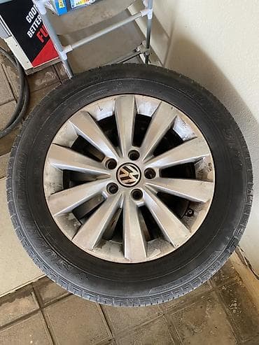 vurug masin: Razmeri 215 60 16. Yapon təkərləridi 4-də. 2si Yokohama təkərləridi, 6 — 2
