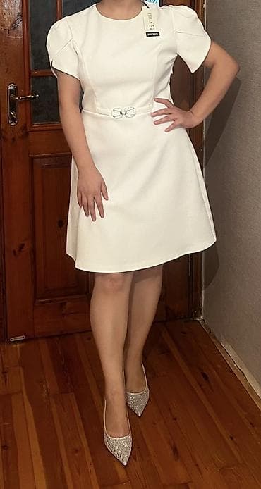 tap.az saatli: Ağ rəngli qısa don - Ölçü: 40–42 - Türkiyədən alınıb - Alış qiyməti — 2