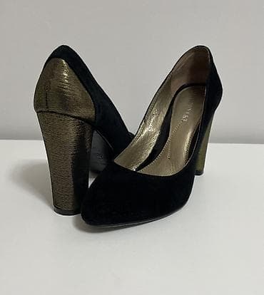 qizi: Qadın klassik tufliləri - Rəng: qara üst hissə, metalik qızılı daban — 1