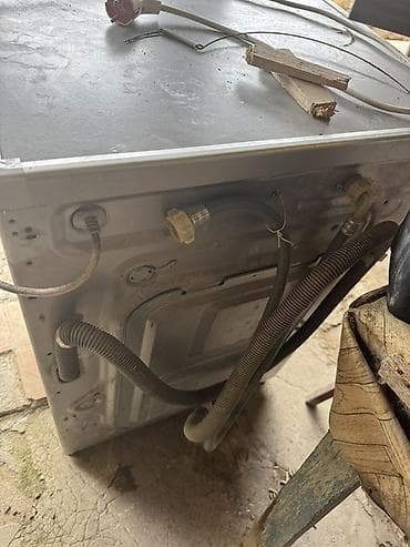 qapı: LG paltaryuyan maşın – Direct Drive, 6 kq Xüsusiyyətlər: - Ön — 3