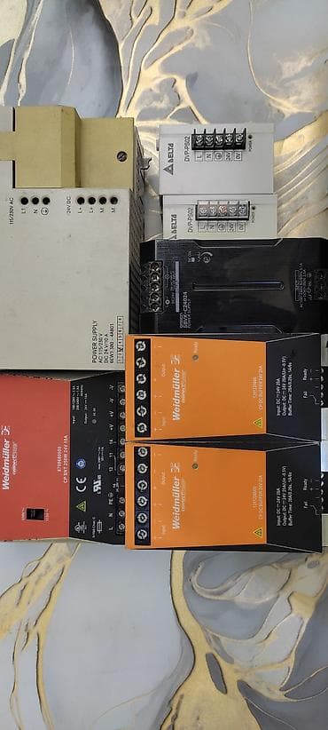 toxumalar: SIEMENS avtomatlaşdırma avadanlıqları dəsti - SIMATIC HMI Touch panel — 8