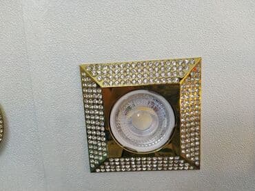 salon lampa: Qızılı rəngli, kvadrat formalı, üzəri daş-qaşlarla bəzədilmiş daxili — 1