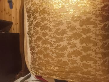 1 kub taxta nece kvadratdir: Qızılı naxışlı parça - Material: nazik, şəffaf əsas üzərində parlaq — 1