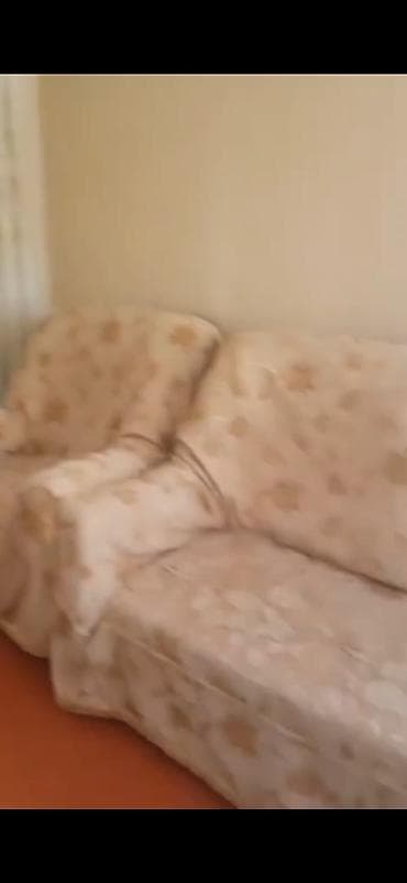 Kirayə ev Haci zeynalabdin şirvanda 2otaq yola yaxın bina evi 2ci