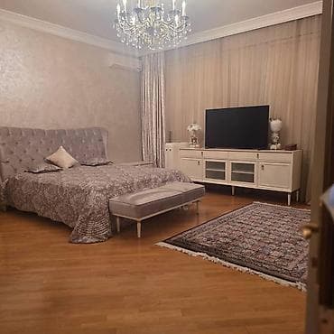 9 cu mikrorayon 3 otaqli evler: İcarəyə verilir 4 otaqlı yeni tikili 215 m², 8 Noyabr m. Kateqoriya — 10