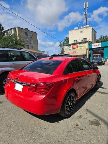 turbo az qız maşınları: Chevrolet Cruze sedan – parlaq qırmızı rəngdə, şəhər üçün dinamik və — 23
