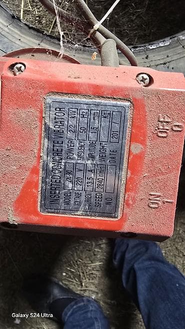 beton desen: Beton vibratori – ZN-30B model Texniki göstəricilər: - Tip: Inserted — 2