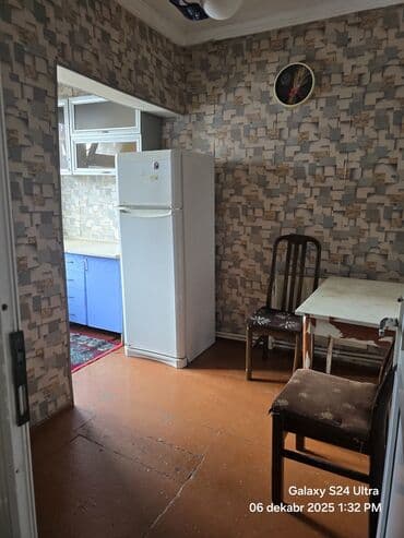 8 mkr kohne tikili: Kiraye veririlir 2ci mertebe 2 otaq - Girişdə qapalı eyvan/hol və — 3