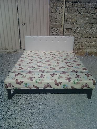 Çarpayı təzə Hazırları var Çatdırılma münasib qiymətə Vopçat aktivdir