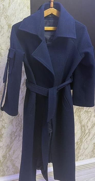 Paltolar: NÖMRƏ(0507684805)Tünd göy rəngdə qadın palto - Klassik uzun kəsim — 1