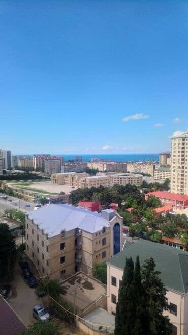 9 ci mikrorayon satilan evler: Bakı, 2 otaqlı, Köhnə tikili, m. Həzi Aslanov, 60 kv. m — 14