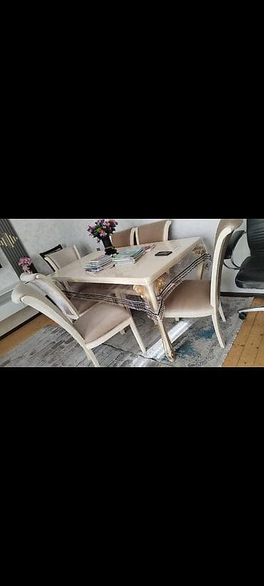Qonaq otağı üçün, İşlənmiş, Dördbucaq masa, 6 stul lalafo.az -da Qonaq otağı üçün, İşlənmiş, Dördbucaq masa, 6 stul