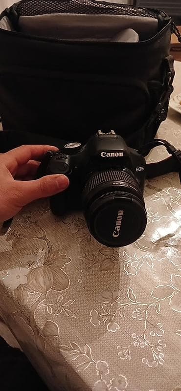 Фото и видеокамеры: Canon EOS 500D DSLR fotoaparat - Sensor: 15.1 MP APS‑C CMOS - Video — 6