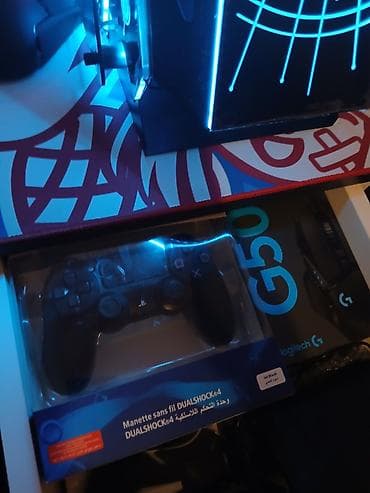 plesdeşin 5: PlayStation 4 (PS4) Slim konsol dəsti Komplekt: - PS4 Slim konsol — 4