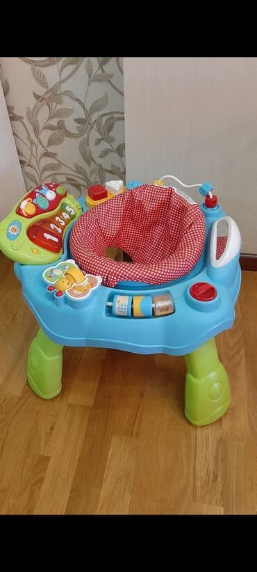 manej uşaq ucun: Mərkəzində yumşaq oturacağı olan, uşaqların əyləncəsi üçün nəzərdə — 1