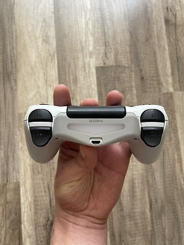 xbox one oyunlar: İdeal və problemsiz vəziyyətdə olan Playstation 4 Pro,konsolda heç bir — 4